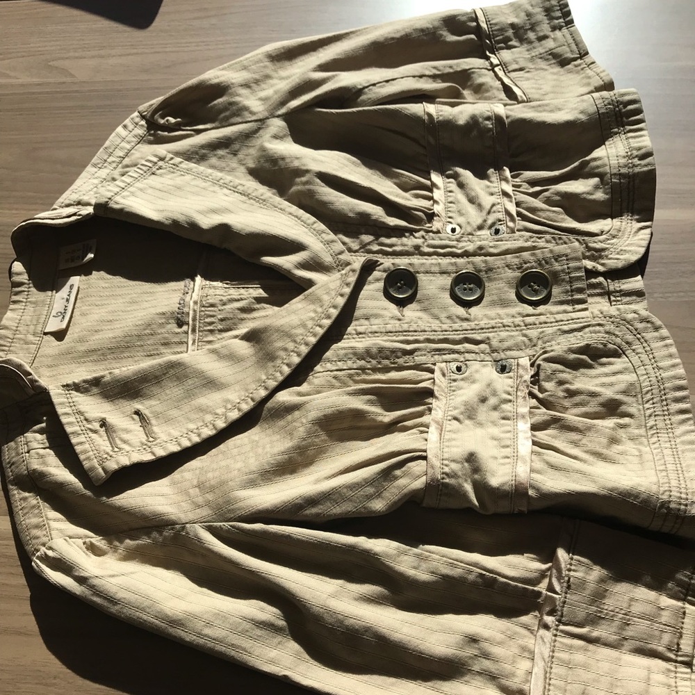 DKNY jacket size small. Top condition